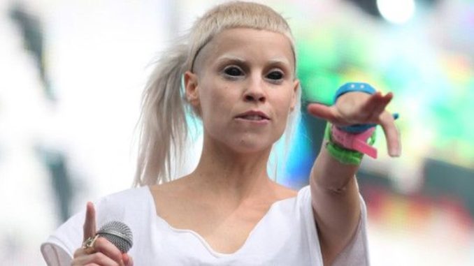 Anri du Toit (Yolandi Visser)